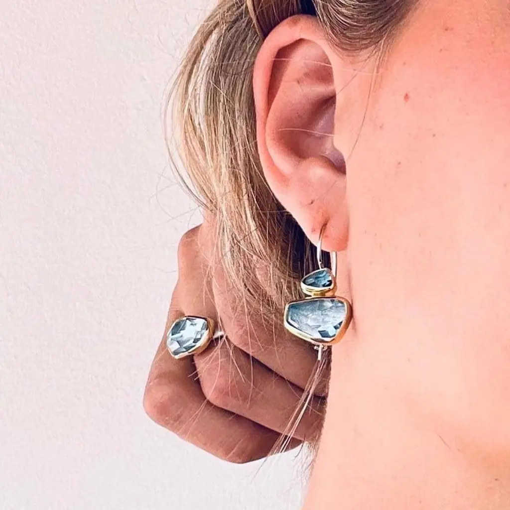 18 k Earrings with Blue Topaz and Aqua Marine